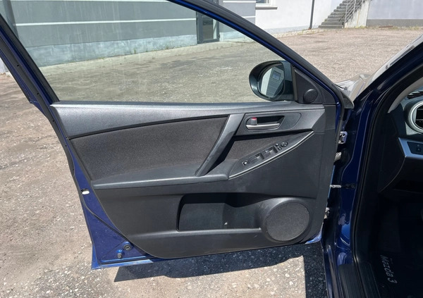 Mazda 3 cena 23950 przebieg: 192000, rok produkcji 2011 z Kędzierzyn-Koźle małe 301